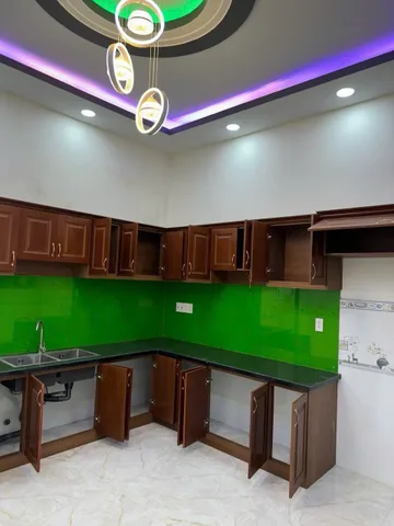 Nhà hẻm nhựa xe hơi tới nơi dt 7,3x11 ds 4 lầu giá 5ty950