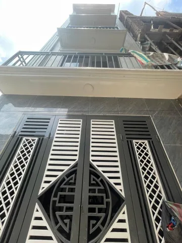 Bán Nhà Cầu Cốc Tây Mỗ 53m² x 5 Tầng Thang Máy – 2 Thoáng – Cách Ô Tô 40m – Giá 10.5 Tỷ