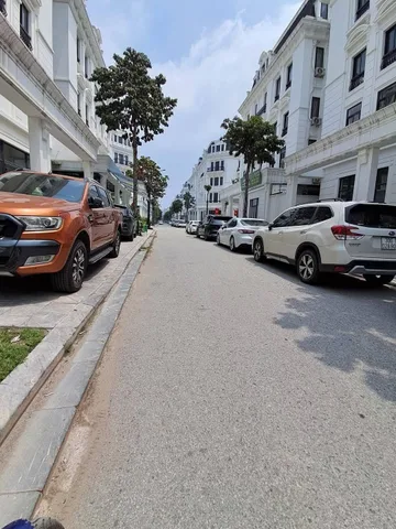 Hiếm nhà bán, liền kề khu đô thị Bắc Linh Đàm, đường Vành Đai 3, 5 tầng thang máy, vỉa hè, ô tô tránh, kinh doanh, 95m2, 29 tỷ.