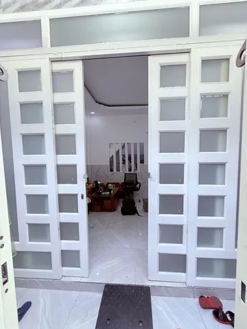 Hậu Giang - Gần Chợ Lớn - Nhà Đẹp Ở Ngay