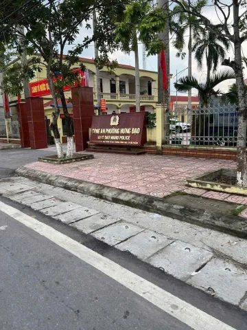 Bán nhà cấp 4 40,5m² full thổ cư ngang 4m giá 1.23 tỷ tại Phường Hưng Đạo (ngõ chợ Hương)