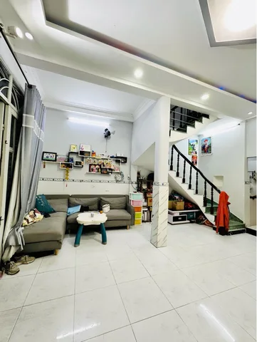 Nhà cạnh Âu Cơ, Tân Sơn Nhì, ô tô đỗ cửa, 45m2, chỉ 4.3 tỷ
