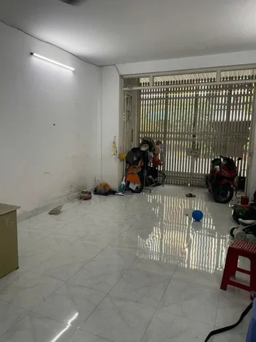 Vị trí vip nhất Phường Tân Sơn Nhì, Mặt tiền hẻm, đường nhựa 10m lề 2m, xe cộ lưu thông đông đúc