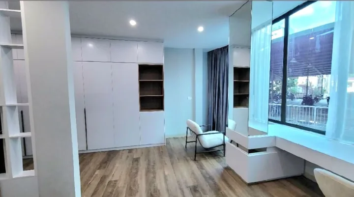 7.5 tỷ nhà khương trung sổ đỏ to đẹp 40m2, sẵn nhà, khu vực ko quy hoạch, gần đường vành đai 2.5, đầm hồng. tương lại tăng giá cực cao khi hạ tầng hoàn thiện