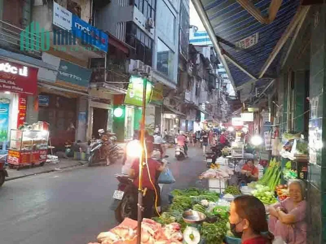 Cho Thuê Nhà Mặt Phố Tây Sơn 40M² 5 Tầng - Nhà 2 Mặt Thoáng - Ở, Kinh Doanh Đỉnh - Giá Thuê 35tr