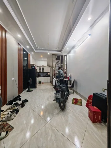 Bán nhà Hoàng Mai – Giá 7.95 tỷ – DT 35m² x 5 tầng – MT 3.5m – nhà đẹp, full nội thất, ở ngay