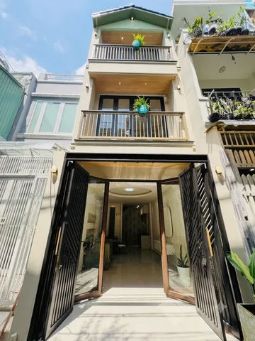 Bán nhà 32m2-8,09 tỷ, 3 lầu mới xây 5PN, hẻm ô tô trung tâm quận 3