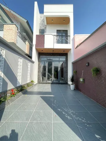 Bán nhà 1 trệt 1 lầu đường xe tải phía sau Trường Mẫu Giáo Rạng Đông cách Trần Thị Thơm (Tân Mỹ Chánh) 150m, QL50 khoảng 250m