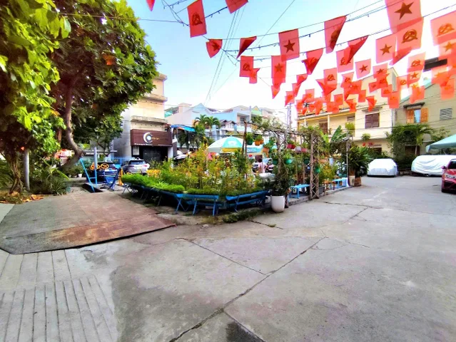 💰💰Bán nhà 3 tầng đúc kiên cố 72,7m2 (DTSD: 178,2m2)💰💰
Hẻm ô tô Lê Hồng Phong ngay Trung tâm Nha Trang (Phường Tân Tiến cũ)
💰GIÁ TỐT: 7,2 TỶ💲 

☘️DT: 72,7m2 (DTSD: 178,2m2)
ngang: 5.03m×dài: 16m
✔️Hướng: Đông Nam mát mẻ
✔️Hẻm ô tô rộng: 3.6m, cách n