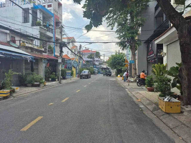 MẶT TIỀN KINH DOANH – ÚT TỊCH – PHƯỜNG 4 TÂN BÌNH – 5 TẦNG – CHỈ 10.5 TỶ - PL CHUẨN
