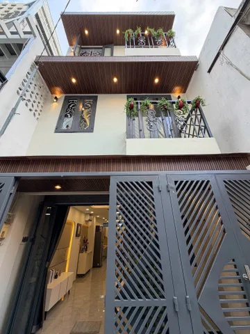 BÁN GẤP NHÀ HOÀNG SA (Q1) - 4.5 TỶ/65M2 - SỔ HỒNG RIÊNG - HĐ THUÊ 28TR/THÁNG