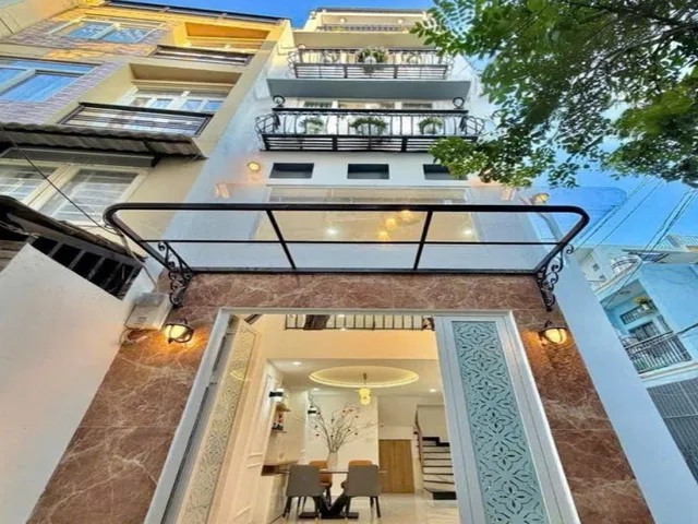 📣  Nhà đường HUỲNH VĂN BÁNH căn góc nên rất thoáng và mát  , hẻm 4m thông sát Lê Văn Sỹ gần Sân bay . Tặng toàn bộ nội thất .