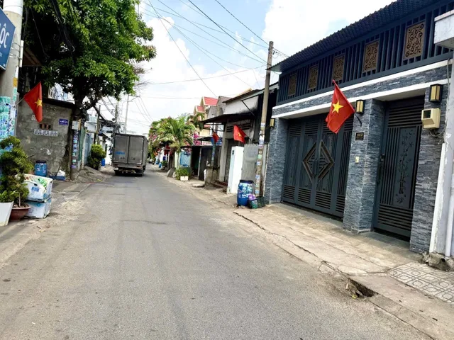 🚗 BÁN NHÀ 2 TẦNG - 81.5M2(5*16), HOÀN CÔNG, TIỆN KD - KHÔNG QH -  NHÀ MẶT TIỀN ĐƯỜNG KINH DOANH - HẺM XE HƠI ĐƯỜNG SỐ - GẦN TRƯỜNG, CHỢ, LÀNG ĐHQG - P LINH XUÂN.(10)