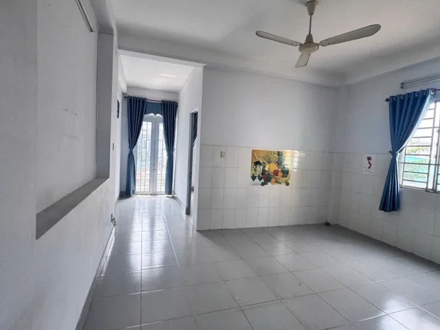 CẦN BÁN GẤP HXH 4 TẦNG Đ.SỐ 10 BÌNH TÂN.