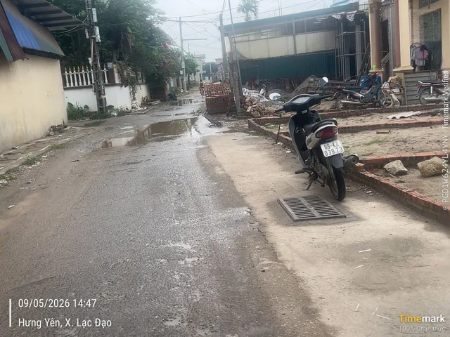 "🔥 CHỦ GỬI BÁN 6 LÔ ĐẤT F0 TẠI THÔN TRỊNH XÁ – XÃ LẠC ĐẠO – HƯNG YÊN 🔥
0963328239
📍 Vị trí đẹp bám mặt trục chính kinh doanh, tiếp giáp đường 385
 🚗 Đường rộng thênh thang, 3 ô tô tránh nhau thoải mái
 🏭 Ngay gần khu công nghiệp Phố Nối A – sẵn dòng t