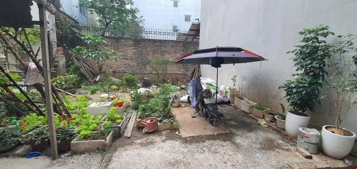 BÁN ĐẤT XUÂN LA 30M2-MT 3.65-NGÕ NÔNG-10M RA Ô TÔ TRÁNH-ĐẤT VUÔNG ĐẸP- NHỈNH 6 TỶ