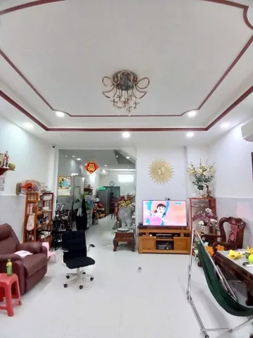 Bán nhà 4 Tầng, Hẻm Xe Hơi, DT: 85m² full thổ cư ngang 5m giá 7.8 tỷ tại Phường Phú Thọ Hòa