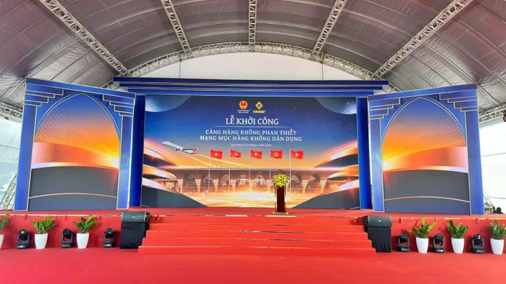 Bán 7000m2 có 250m2 đất ở, đường lớn oto gần Sân bay và Sungroup. Giá ngộp 9 tỷ. Lvcc 0982482666