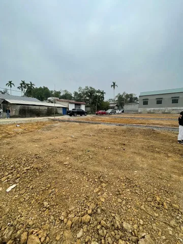 cân chuyển nhượng lô đất đẹp nghỉ dưỡng tại cư yên Lương Sơn hòa bình cho ac nào cần đầu tư hoắc làm nghỉ dưỡng đều ok ạ