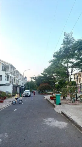 ĐẤT TRỐNG KHU CHIA LÔ TRƯỜNG CHINH – BÀU CÁT – TÂN BÌNH – 235M² – NGANG 12M – CHỈ 28.8 TỶ