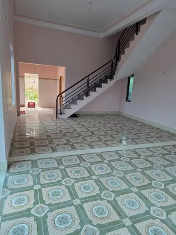 bán  căn nhà 2 tầng  chỉ có 1ty2xxx triệu gần nút giao Liêm Sơn, và đường 68m