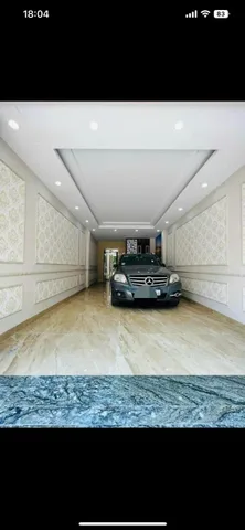 Cho thuê nhà THANG MÁY, GARA ngõ Giải Phóng, Thanh Xuân 50M x 7T giá 24 triệu