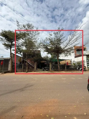 Bán đất 300m² có sẵn 122m² thổ cư ngang 15m giá 14.2 tỷ tại Phường Buôn Ma Thuột