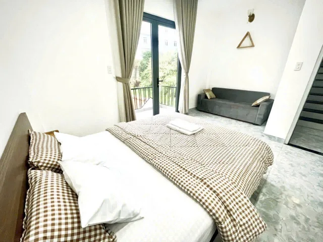 CHO THUÊ VILLA 6 PHÒNG NGỦ SÂN VƯỜN ĐƯỜNG Ô TÔ LÀNG HOA VẠN THÀNH PHƯỜNG 5 TP ĐÀ LẠT 15TR/THÁNG
