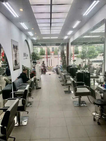 Cho Thuê Nhà Dương Quảng Hàm - Cầu Giấy 47M² 4 Tầng Thông Sàn - Nội Thất CB - Kinh Doanh Đỉnh - Giá Thuê 25tr