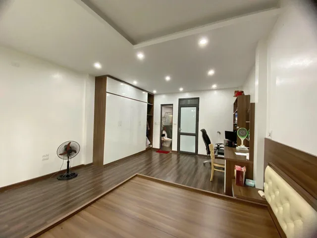 Cho Thuê Nhà Ngõ 599 Phạm Văn Đồng 40M² 5 Tầng 3 Ngủ - Full Nội Thất - Giá Thuê 15tr