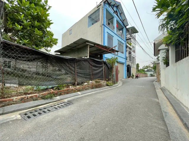 Bán đất Thôn Đoài Nam Hồng (xã Phúc Thịnh) 67m2 mt4m ô tô vào tận nơi