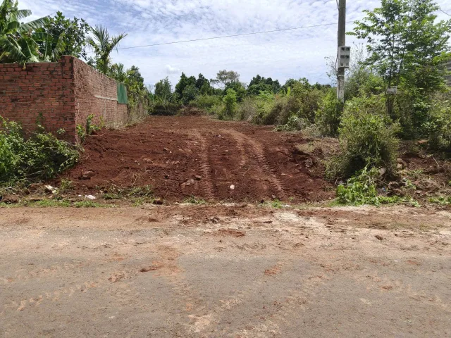 Bán đất 200m² có sẵn 60m² thổ cư ngang 5m giá 1.6 tỷ tại Phường Ea Kao