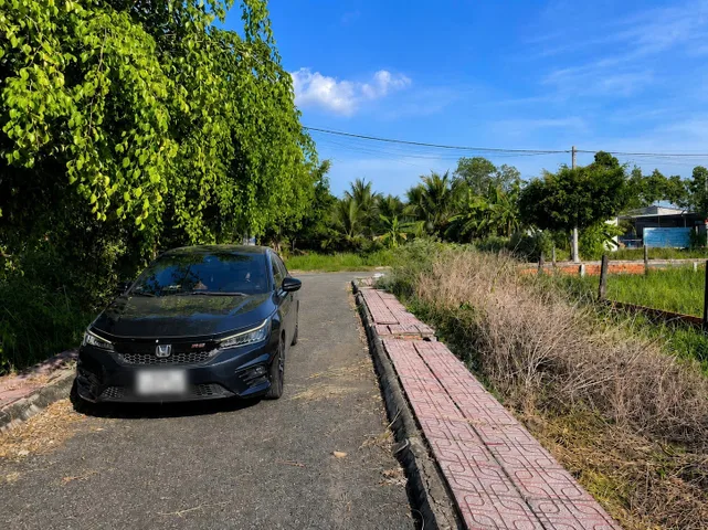Bán đất nền thổ cư đường nhựa gần trung tâm đào tạo lái xe Sông Tiền cách đường kênh  nổi 150m