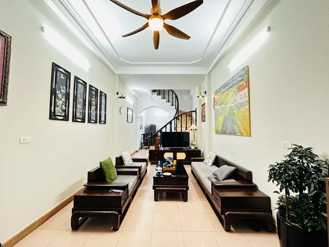 NHÀ ĐẸP KIM GIANG – GẦN PHỐ – FULL NỘI THẤT – CHỈ VIỆC XÁCH VALI VỀ Ở