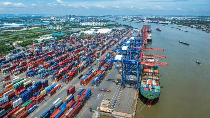 TÒA NHÀ VĂN PHÒNG GÓC 3 MẶT TIỀN GẦN CẢNG CÁT LÁI – QUỸ ĐẤT 560M² – DÒNG KHAI THÁC ỔN ĐỊNH – GIÁ 122 TỶ
