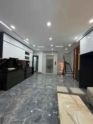 SIÊU PHẨM MẶT PHỐ HOÀNG MAI – 6 TẦNG THANG MÁY – 17.9 TỶ 🔥