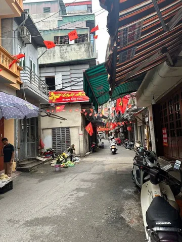 Kim ngưu bán 46M tặng nhà lô góc ô tô tải tránh kinh doanh hai bà trưng