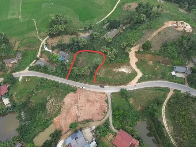 Chưa đến tỷ có ô đất 888.2m có 400m thổ cư bám đường nhựa lên đến 28m