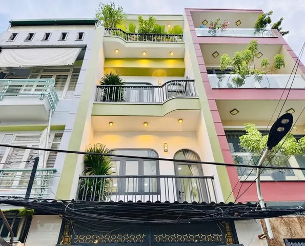 Giá chỉ 2 tỷ 780 đường Nguyễn Văn Đậu, P11, Bình Thạnh. Xây 4 tầng, hẻm 6m, sổ riêng