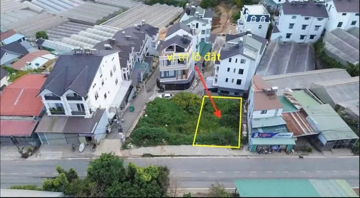 Nền đất đẹp mặt tiền đường Nguyễn Đình Quân đường lớn . đi hồ Xuân Hương 4km giá cực kì đầu tư