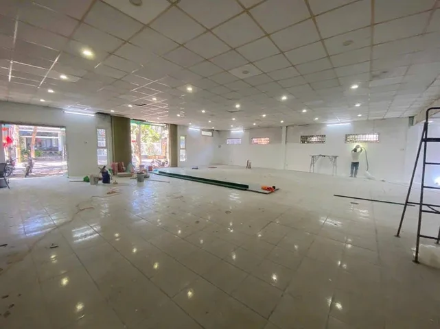 Cho thuê mặt bằng gần 400m2. Trung tâm Buôn Ma Thuột