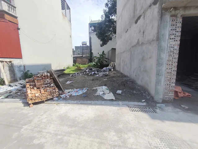 Bán đất Xóm Nhì Vân Nội xã Phúc Thịnh 83m2 mt5m đường nhựa ô tô thông full thổ cư