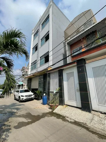 CHDV CAO CẤP – NGANG 8M HIẾM – 16 PHÒNG – FULL NỘI THẤT – DÒNG TIỀN 65TR/THÁNG
📍 105 Cầu Xây 2, Tăng Nhơn Phú