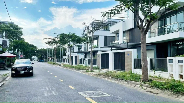 KDC sân bay Long Thành - 100m2 - Giá 9.5tr/m2 - Sổ sẳn - Full thổ cư.