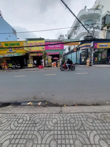 125m2 - 3 MẶT TIỀN KINH DOANH ĐƯỜNG NGUYỄN VĂN KHỐI - NGANG KHỦNG 7M - SẴN DÒNG TIỀN 30TR/THÁNG - SỔ VUÔNG A4 - GIÁ CHÀO 15 TỶ ( thương lượng)