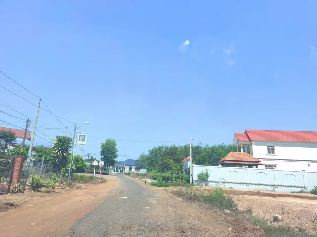 Bán đất 210m² có sẵn 100m² thổ cư ngang 44m giá 215 triệu tại Xã Đồng Tâm
