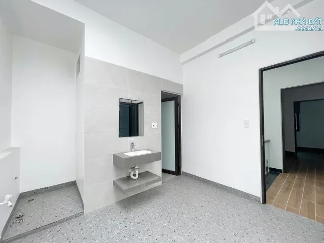 BÁN NHÀ 3 TẦNG CĂN GÓC GẦN CHÂN CẦU AN DƯƠNG – AN DƯƠNG 1 🔥