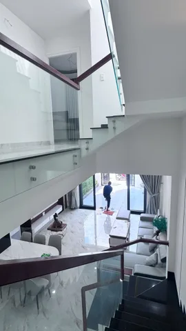 SIÊU PHẨM BIỆT THỰ MINI HẺM PHÚ NÔNG – HÀNG HIẾM KHÓ TÌM

🔥 Quỹ nhà diện tích lớn khu trung tâm ngày càng khan hiếm!
📐 172m² ngang 7m nở hậu 8,4m
🏠 1 trệt 2 lầu – 5PN | 7WC | sân ô tô riêng
