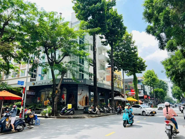 BDS HVL CHO THUÊ NHÀ PHỐ GÓC 2 MẶT TIỀN  - Phú Mỹ Hưng