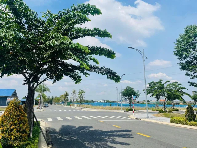 Với 1tỷ350/100m2 sở hữu đất nền TP Đồng Nai ,có sổ sẵn ,liền kề sân bay QT Long Thành